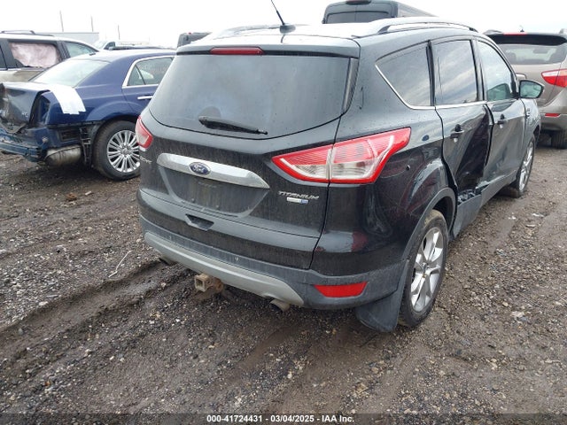 1FMCU9J94FUB12154 Ford Escape Titanium