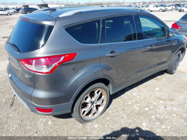 1FMCU9J9XEUA90305 Ford Escape Titanium