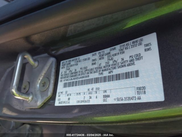 1FMCU9J9XEUA90305 Ford Escape Titanium