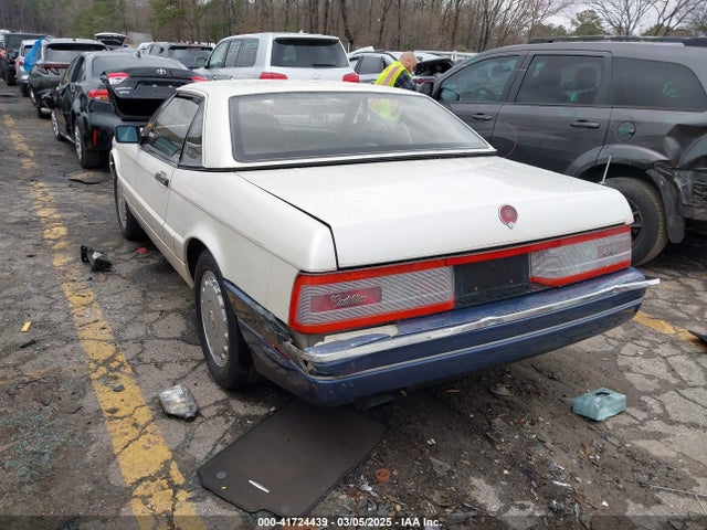 1990 CADILLAC ALLANTE 1G6VS3382LU125830 Photo 2