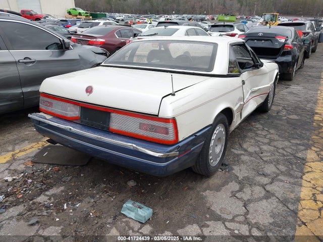 1990 CADILLAC ALLANTE 1G6VS3382LU125830 Photo 3