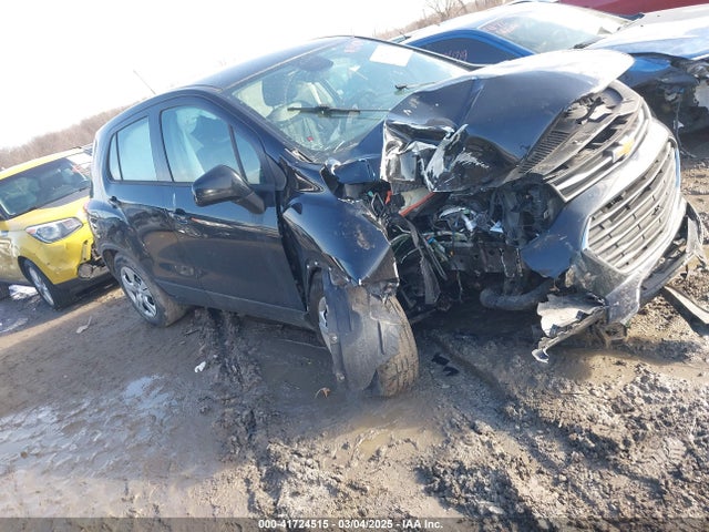 3GNCJKSB1HL274429 Chevrolet TRAX LS