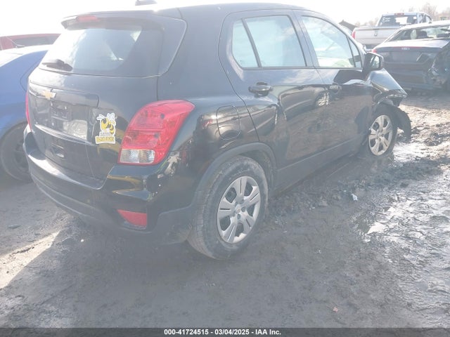 3GNCJKSB1HL274429 Chevrolet TRAX LS