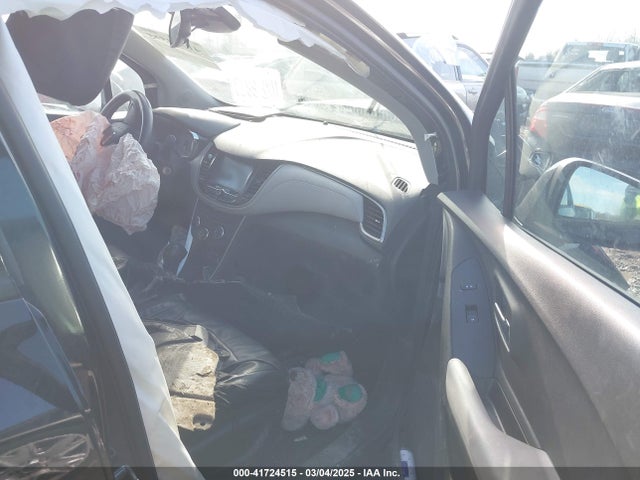 3GNCJKSB1HL274429 Chevrolet TRAX LS