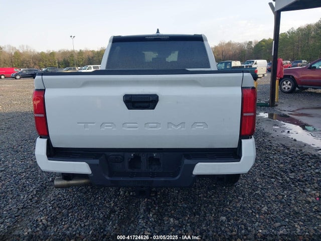 3TMKB5FN8RM011213 Toyota Tacoma Sr5 2wd