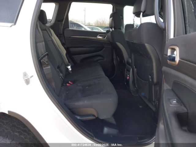 1C4RJEAG6HC826360 Jeep Grand Cherokee Laredo 4x2