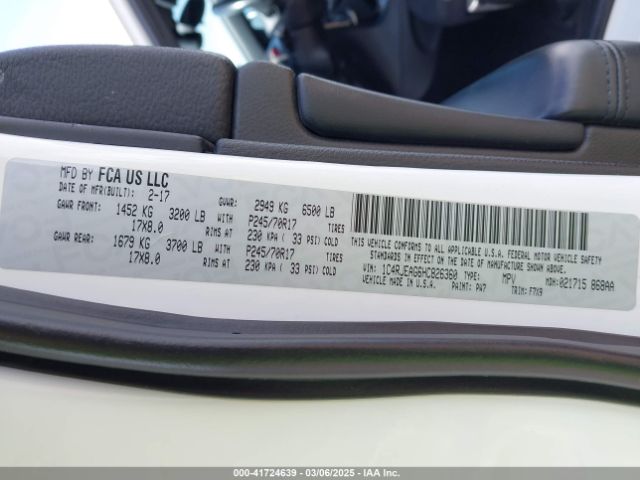 1C4RJEAG6HC826360 Jeep Grand Cherokee Laredo 4x2