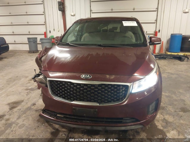 KNDMB5C12G6182286 KIA SEDONA LX