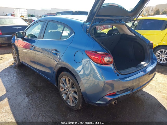 3MZBN1L36JM247119 Mazda Mazda3 Touring