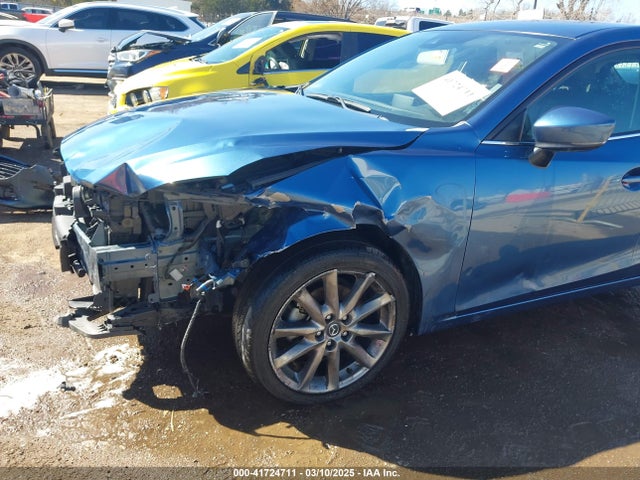 3MZBN1L36JM247119 Mazda Mazda3 Touring