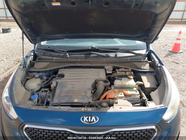 KNDCB3LCXK5248552 KIA NIRO LX