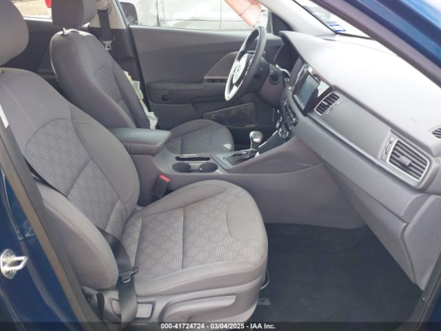 KNDCB3LCXK5248552 KIA NIRO LX