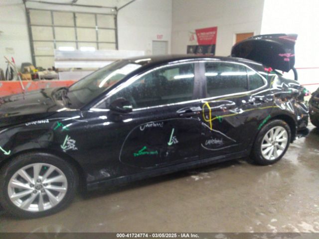 4T1C11AK4MU564390 Toyota CAMRY LE