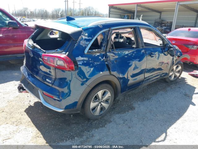 KNDCB3LCXK5257171 KIA NIRO LX