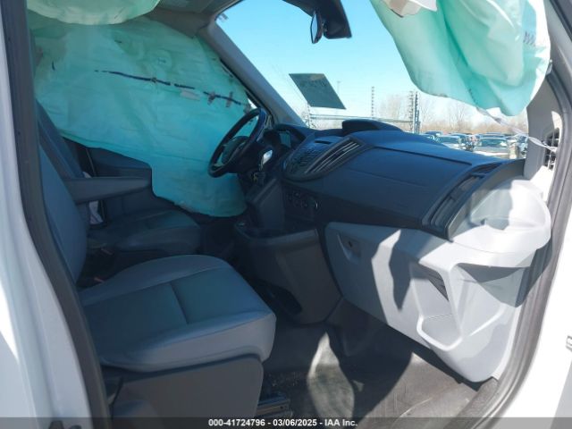 1FTYR2CM6KKB24493 Ford Transit-250