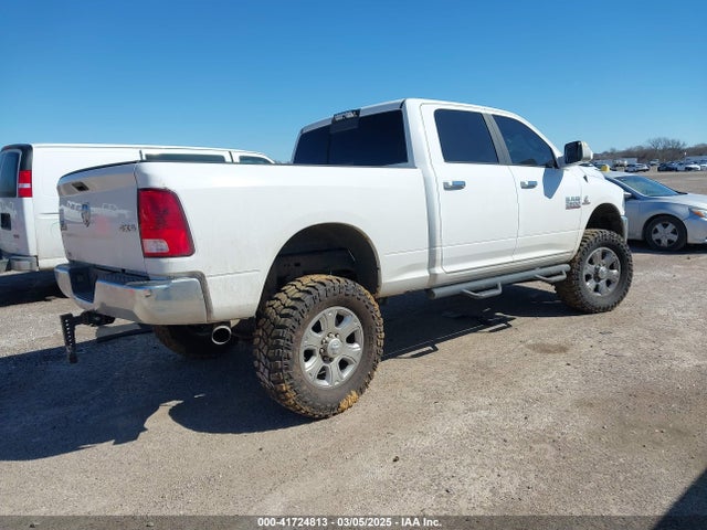 3C6UR5DLXJG316034 RAM 2500 Big Horn  4x4 6'4 Box