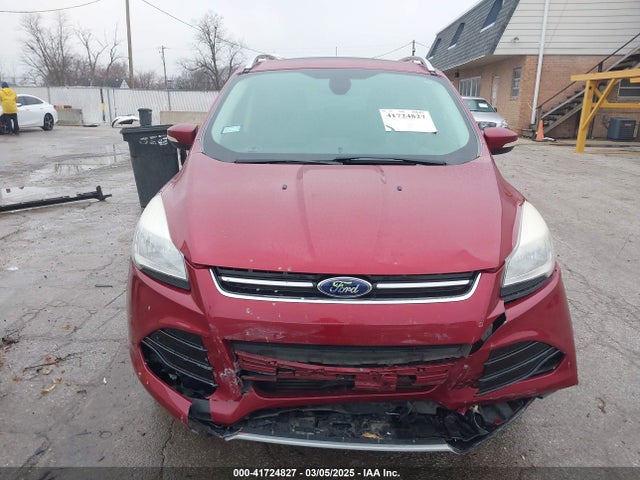 1FMCU9J92EUB95842 Ford Escape Titanium