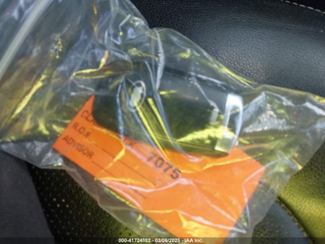 KNDJP3A53F7146064 KIA SOUL +