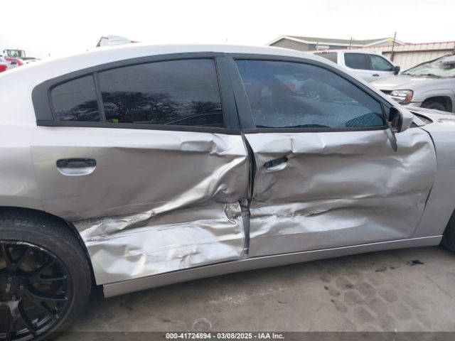 2C3CDXHG4FH884058 Dodge Charger Sxt