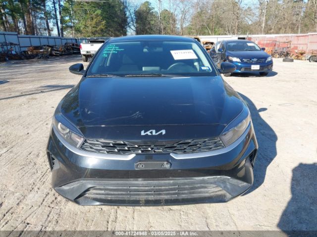 3KPF24AD8PE653786 KIA Forte Lxs