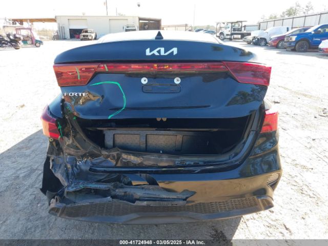 3KPF24AD8PE653786 KIA Forte Lxs