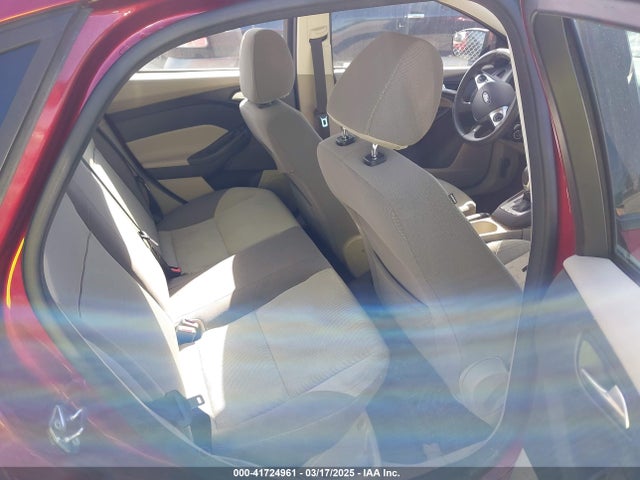1FADP3F25EL440914 Ford FOCUS SE