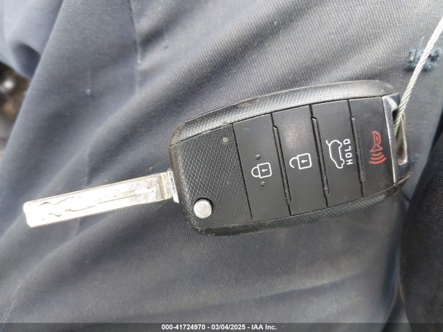 KIA SOUL + 2017 KNDJP3A57H7503118 Image 11