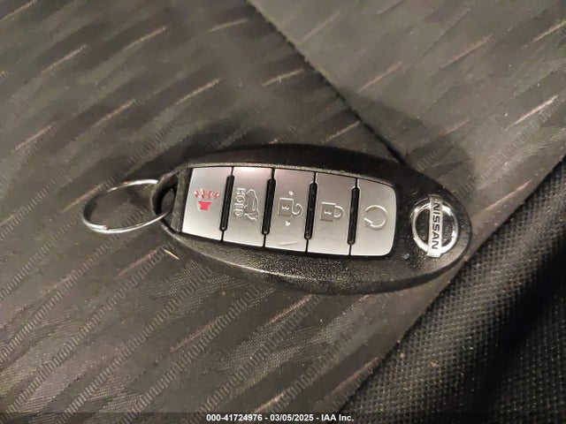 JN8AT2MV0KW385450 Nissan ROGUE SV