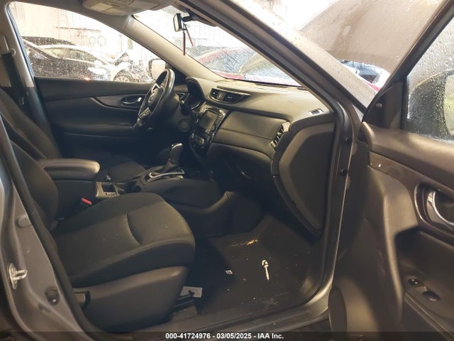 JN8AT2MV0KW385450 Nissan ROGUE SV