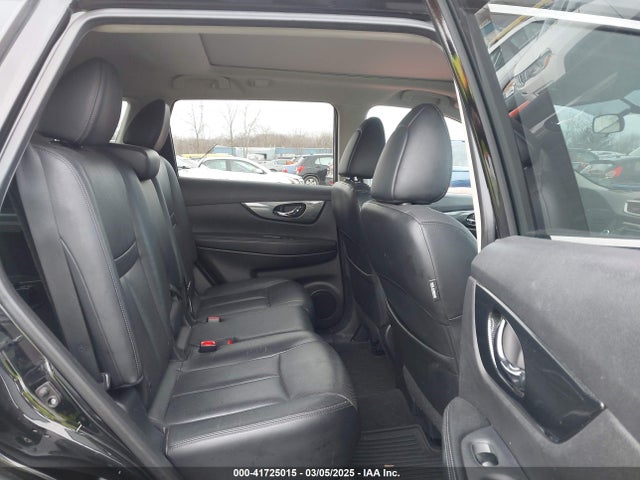 5N1AT2MV5FC750428 Nissan Rogue Sl