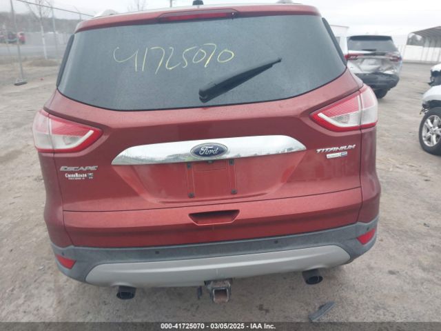 1FMCU9J99EUE34688 Ford Escape Titanium
