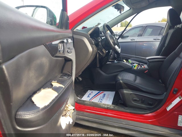 Nissan 2017 2017 JN8AT2MT9HW399113 Image 5