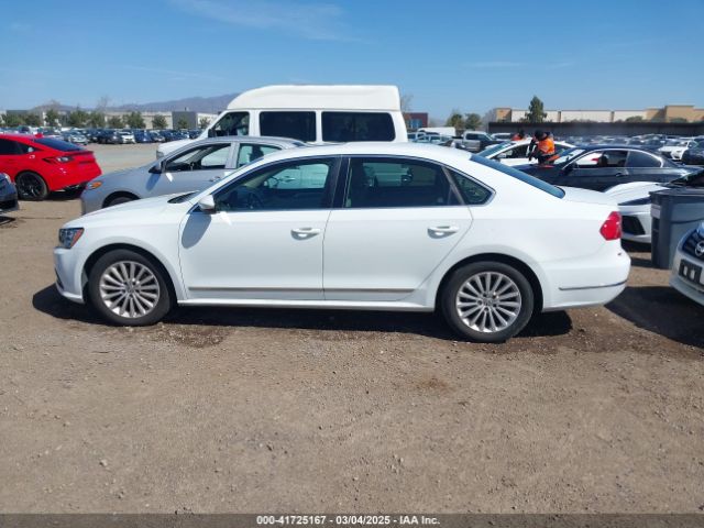 1VWBT7A32GC037736 Volkswagen Passat 1.8t Se