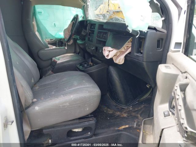 1GCWGBFP7L1118907 Chevrolet Express Cargo Rwd 2500 Extended Wheelbase Wt
