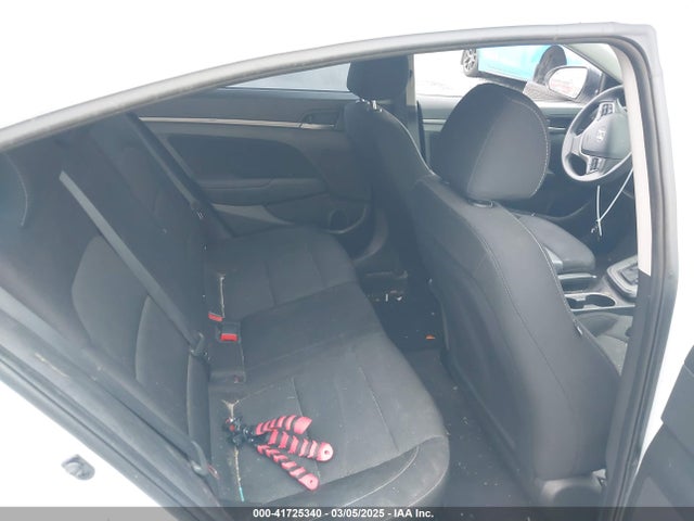 5NPD84LF1JH334110 Hyundai ELANTRA SEL