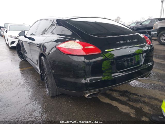 2011 PORSCHE PANAMERA WP0AA2A74BL017295 Photo 2