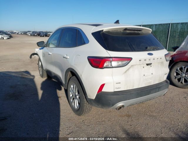 1FMCU9G60NUA61330 Ford ESCAPE SE