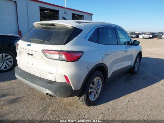 1FMCU9G60NUA61330 Ford ESCAPE SE