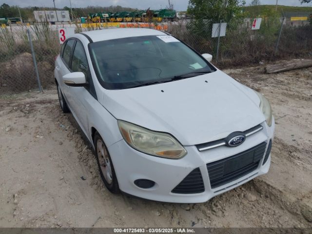 1FADP3K27EL376137 Ford FOCUS SE