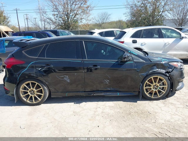 Ford FOCUS ST 2018 1FADP3L92JL220352 Image 13
