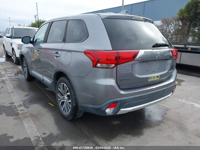 2018 MITSUBISHI OUTLANDER JA4AZ3A34JJ001775 Photo 2
