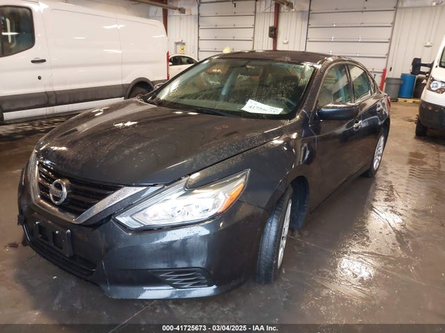 1N4AL3AP4HN358215 Nissan Altima 2.5 S