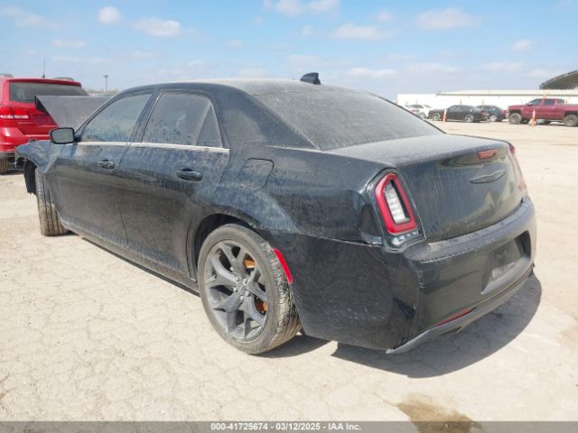 2021 CHRYSLER 300 2C3CCAAG1MH634591 Photo 2