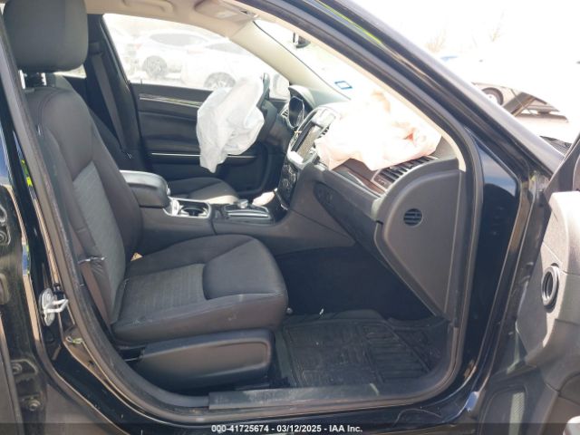 2021 CHRYSLER 300 2C3CCAAG1MH634591 Photo 4