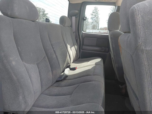Продаж на аукціоні авто 2004 Chevrolet Silverado 3500 Ls, vin: 1GCJC39U84E202015, номер лоту: 41725725