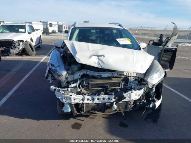1FMCU0JD0HUA38847 Ford Escape Titanium