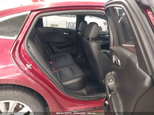 1G1ZD5ST3KF128967 Chevrolet MALIBU LT
