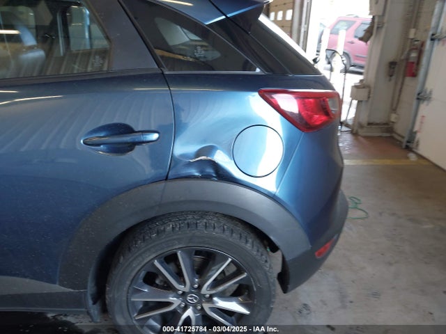 JM1DKFC78J1323439 Mazda Cx-3 Touring