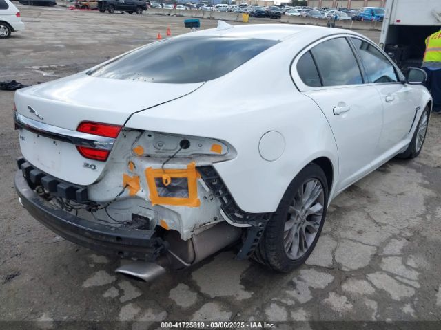 2013 JAGUAR XF SAJWA0E73D8U06165 Photo 3