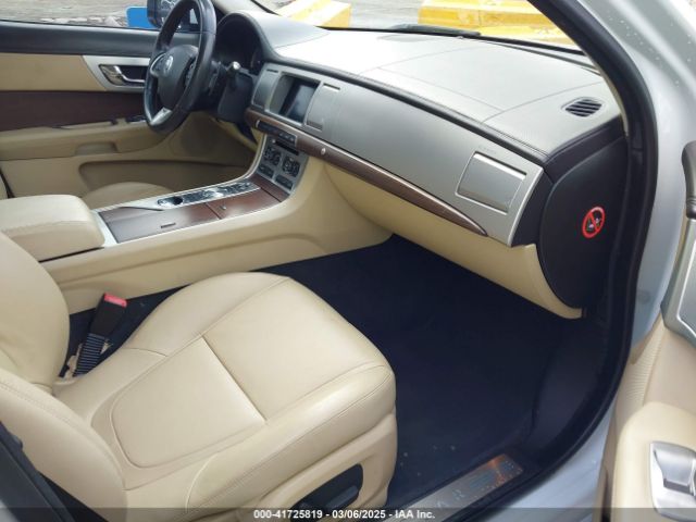 2013 JAGUAR XF SAJWA0E73D8U06165 Photo 4